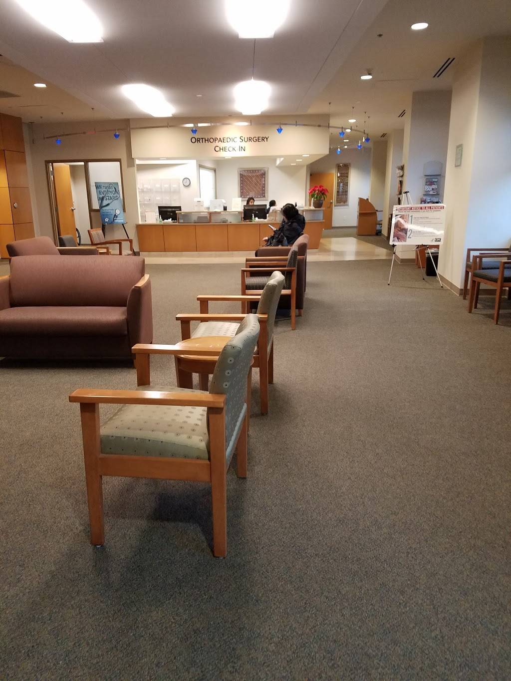 Orthopaedic Surgery Clinic - UT Southwestern | 1801 Inwood Rd 1st floor, Dallas, TX 75390, USA | Phone: (214) 645-3300