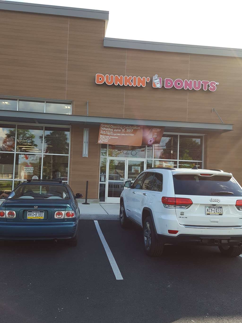 Dunkin Donuts | 390 Schuylkill Rd, Phoenixville, PA 19460, USA | Phone: (484) 474-7774