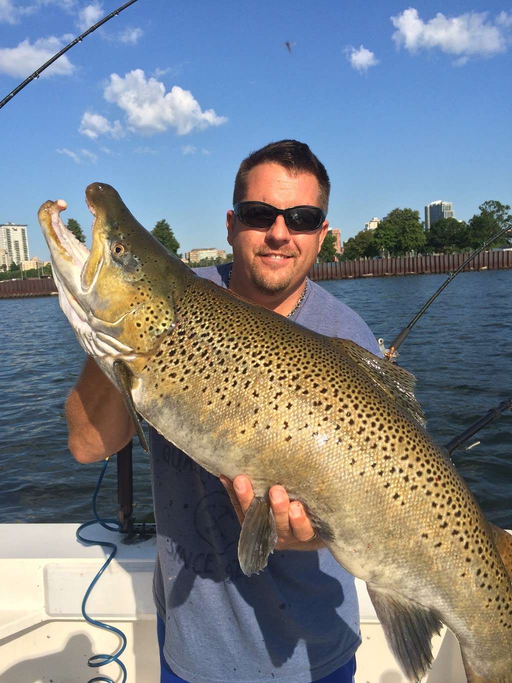 Reel Sensation Fishing Charters | 1750 N Lincoln Memorial Dr, Milwaukee, WI 53202, USA | Phone: (414) 384-8096