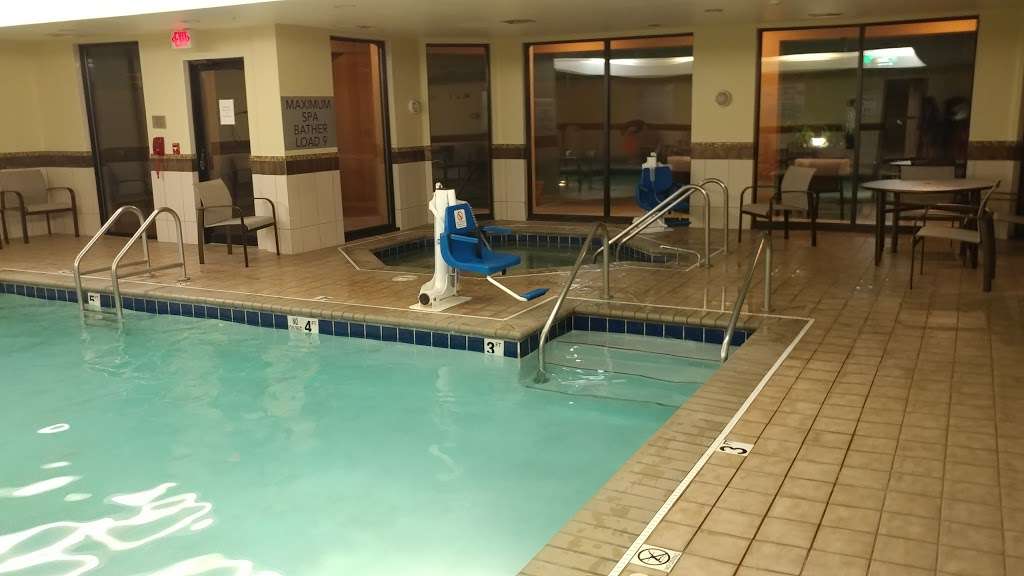 Courtyard by Marriott Indianapolis South | 4650 Southport Crossing Dr, Indianapolis, IN 46237 | Phone: (317) 885-9799