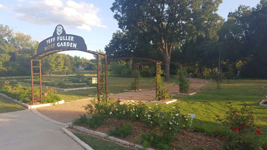 Jeff Fuller Rose Garden | Charlie Bird Pkwy, Farmers Branch, TX 75234, USA