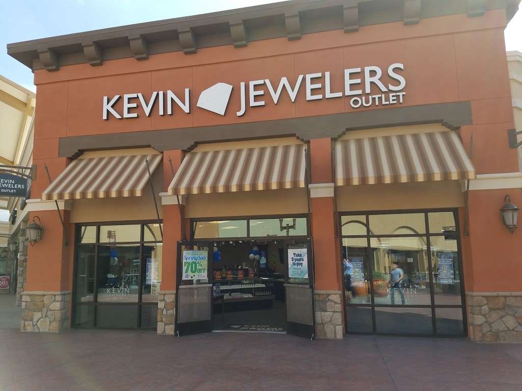 Kevin Jewelers | 5701 Outlets at Tejon Pky, #835, Arvin, CA 93203, USA | Phone: (661) 885-1890