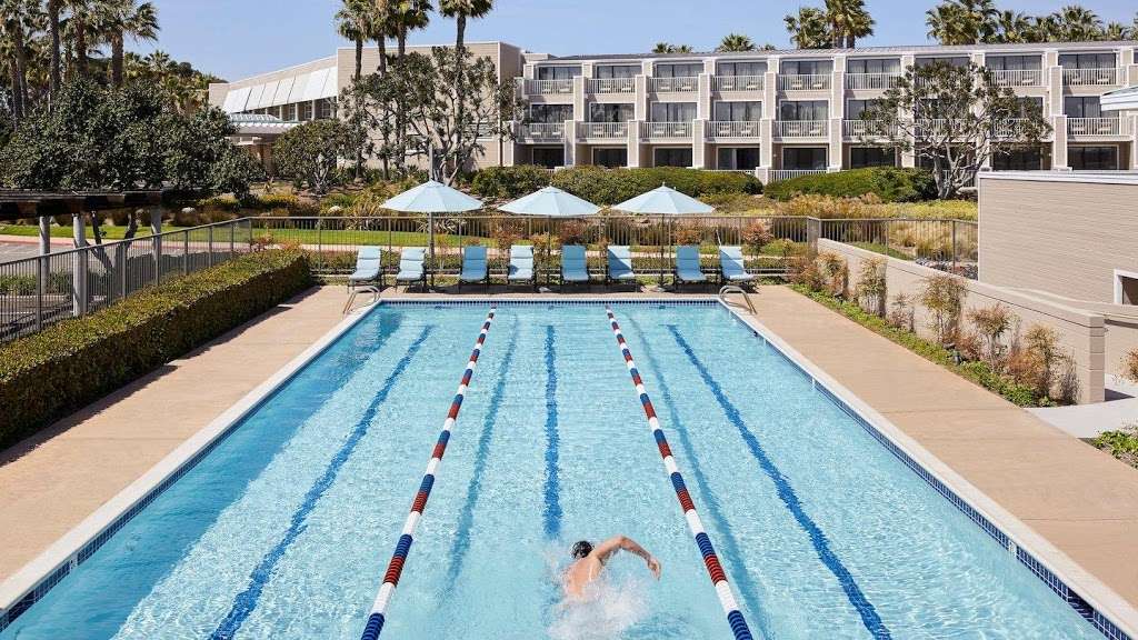 Coronado Island Marriott Resort & Spa | 2000 2nd St, Coronado, CA 92118, USA | Phone: (619) 435-3000