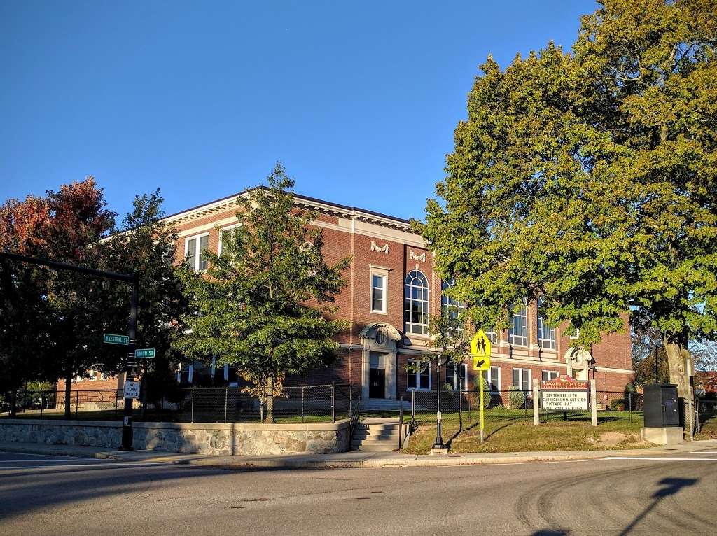 Davis Thayer Elementary School | 137 W Central St, Franklin, MA 02038, USA | Phone: (508) 541-5263