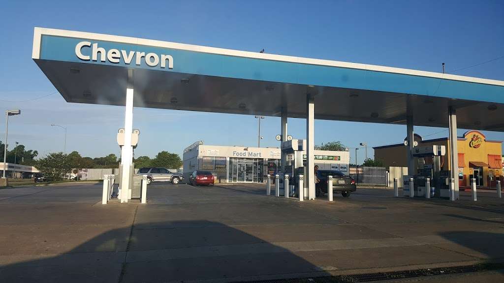 Chevron | Antoine Dr &, W Gulf Bank Rd, Houston, TX 77088, USA | Phone: (281) 931-5929