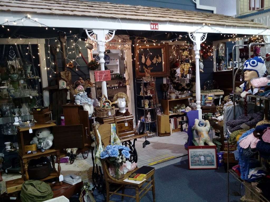 Exit 76 Antique Mall | 12595 N Executive Drive, Edinburgh, IN 46124, USA | Phone: (812) 526-7676