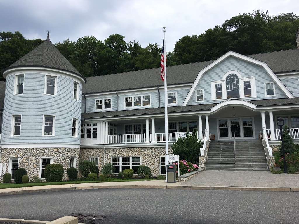 Cold Spring Harbor Library | 95 Harbor Rd, Cold Spring Harbor, NY 11724, USA | Phone: (631) 692-6820