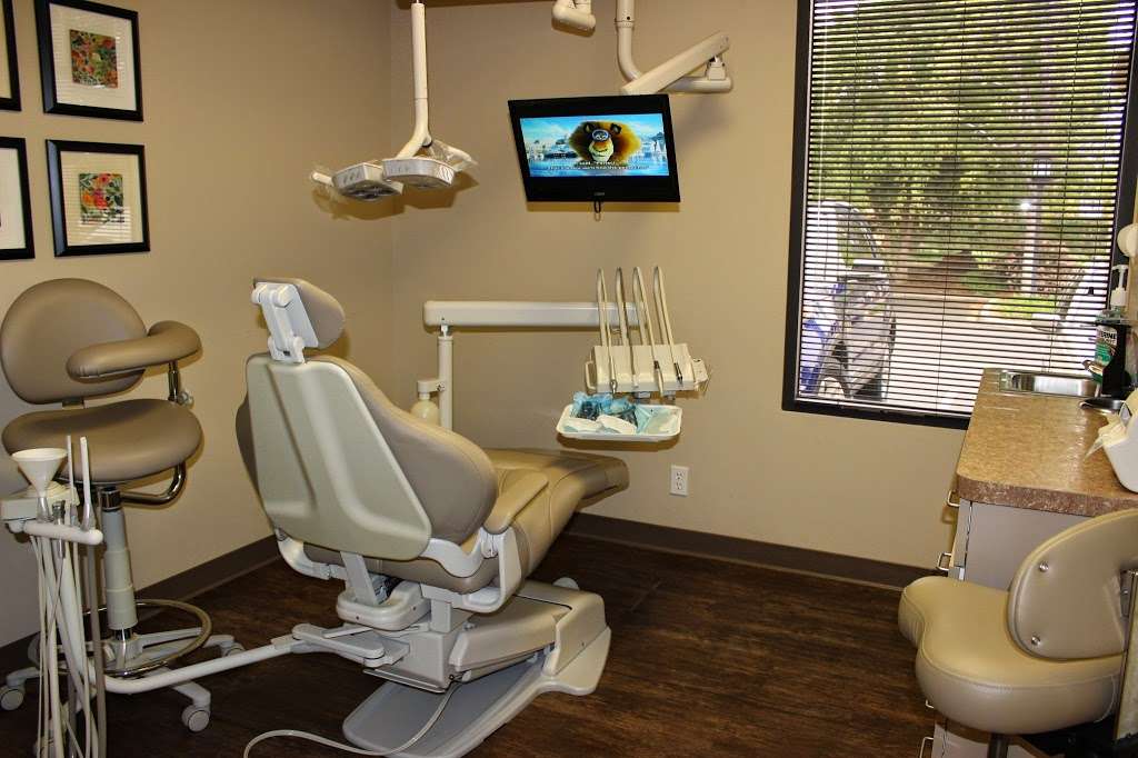 Josie Dovidio DDS & Sahar Yaftaly DMD | 2045 Royal Ave #109, Simi Valley, CA 93065, USA | Phone: (805) 522-9242