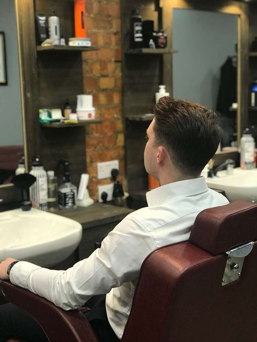 Kingsman Turkish Barber Shop | 25A The Broadway, Woodford, Woodford Green IG8 0HQ, UK | Phone: 07717 573076