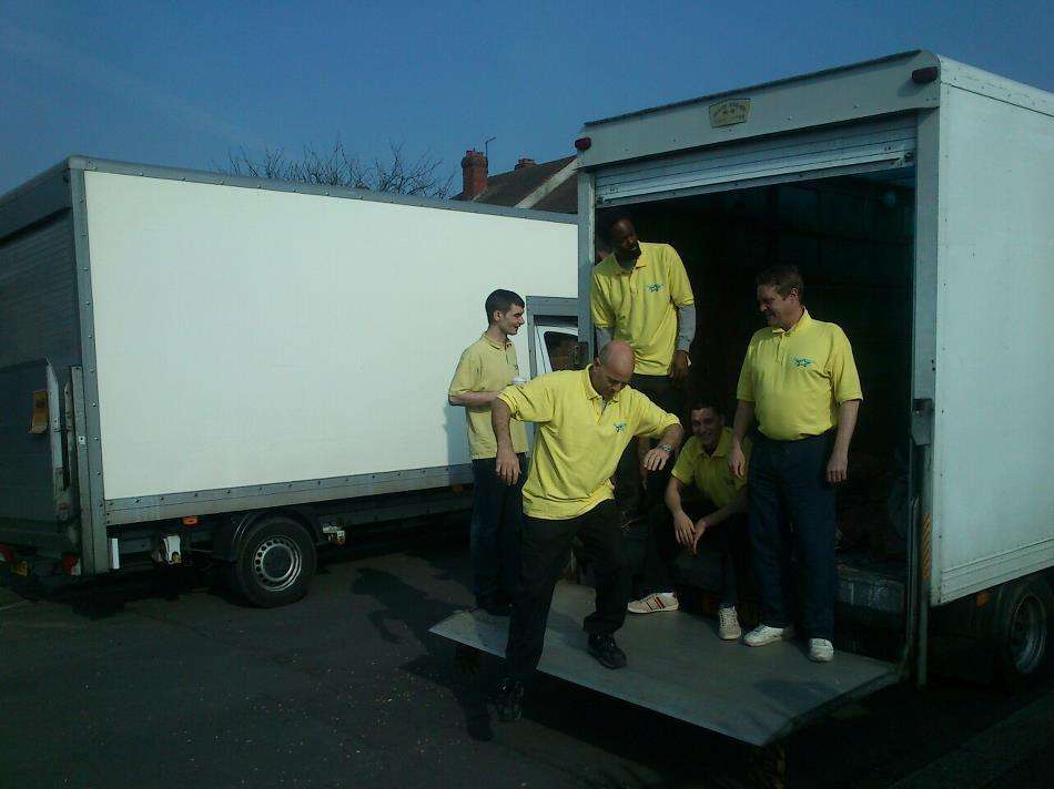 Abracadabra Removals | 97 Rossington Ave, Borehamwood WD6 4LB, UK | Phone: 0800 211 8482