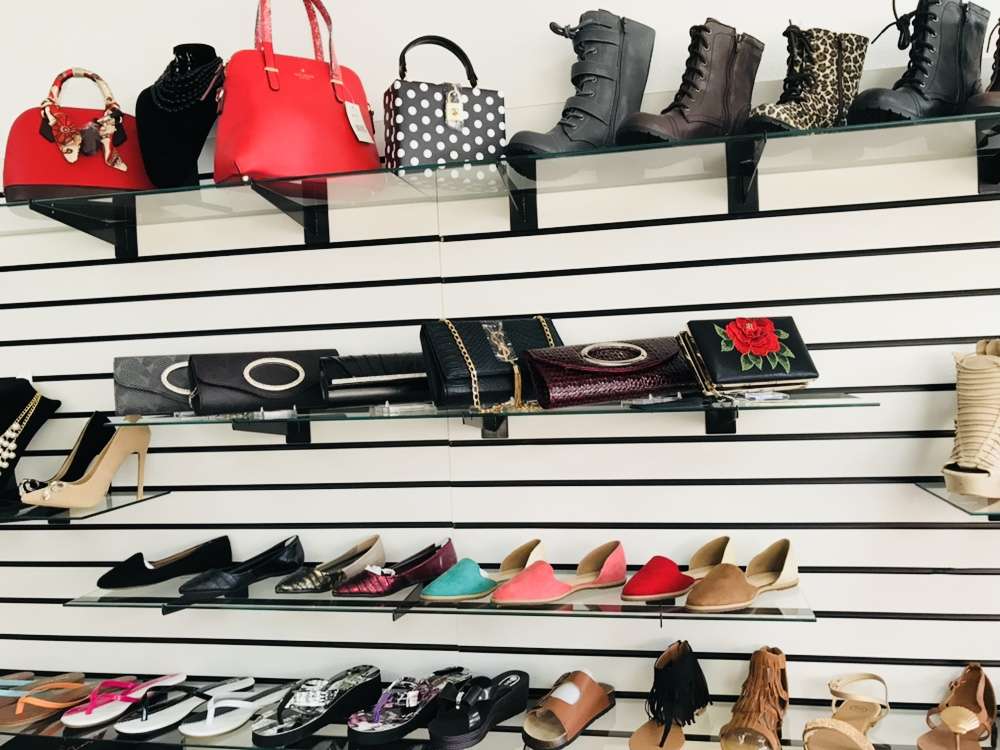 Must Have Shoes and More | 101 N Country Club Rd suite 122, Lake Mary, FL 32746, USA | Phone: (407) 732-7072