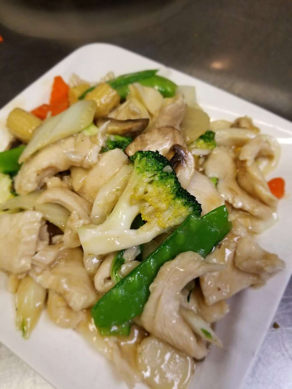 Silver Lake Chinese Restaurant | 1236 W Lake St, Roselle, IL 60172 | Phone: (630) 529-2828