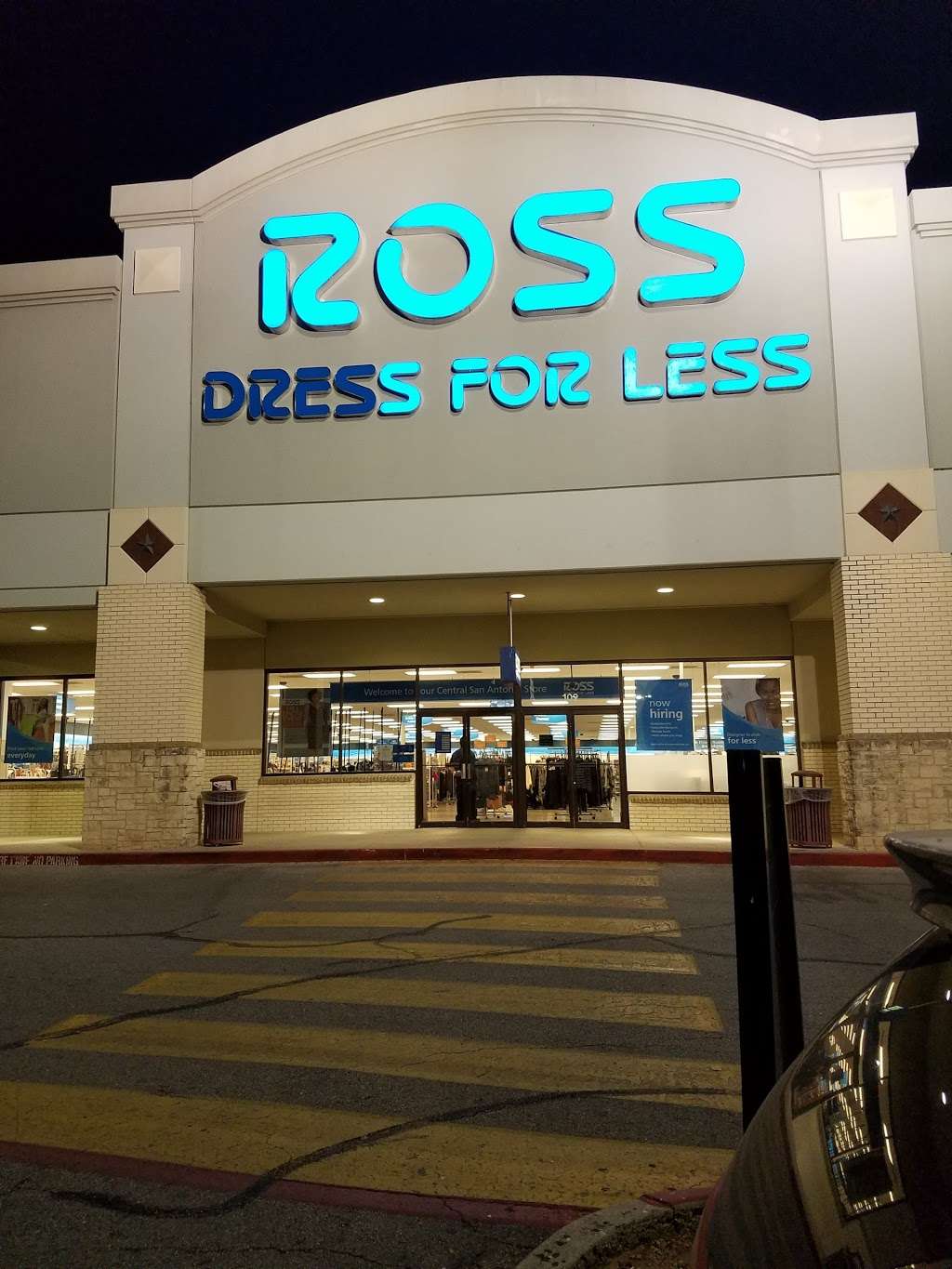 Ross Dress for Less | 125 Northwest Loop 410, San Antonio, TX 78216 | Phone: (210) 344-0006