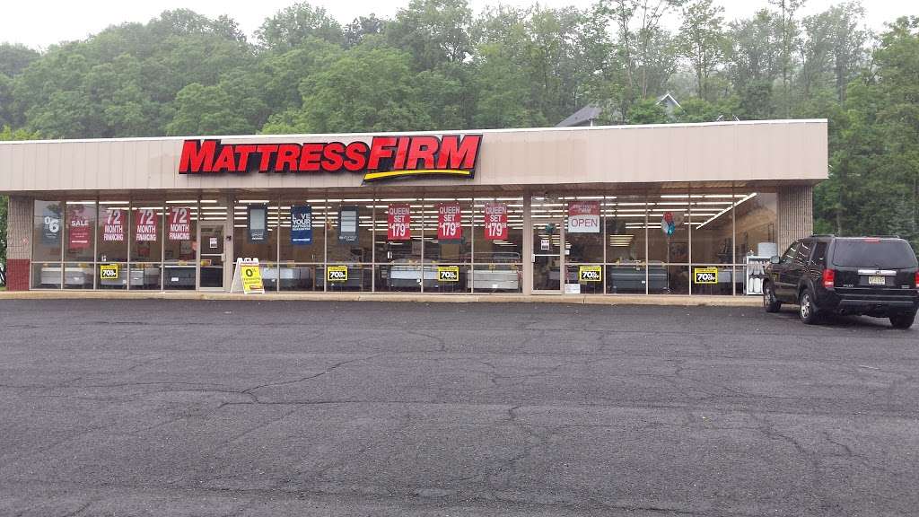 Mattress Firm Green Brook - New & Clearance Showroom | 262 US-22, Green Brook Township, NJ 08812, USA | Phone: (732) 752-5388