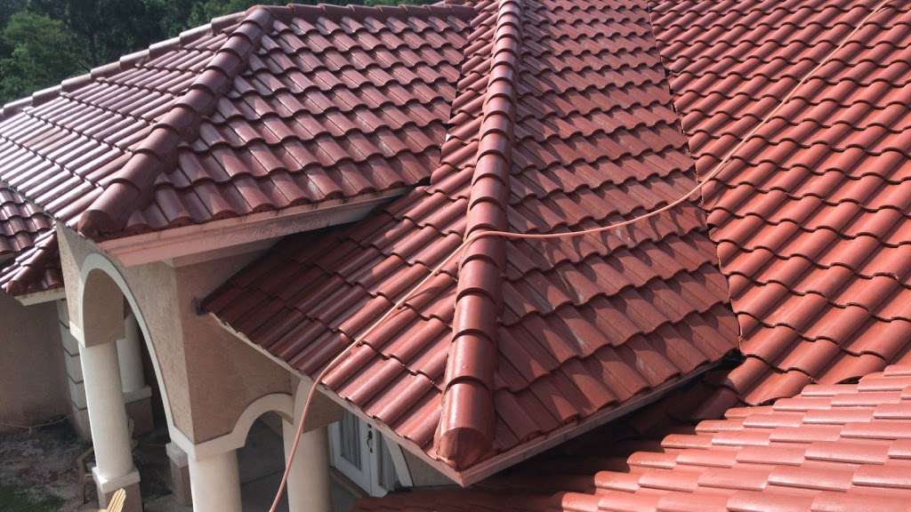 Fantastic Roof Cleaning | 9020 Bellhurst Way Suite 104-1022, West Palm Beach, FL 33411, USA | Phone: (561) 324-3688