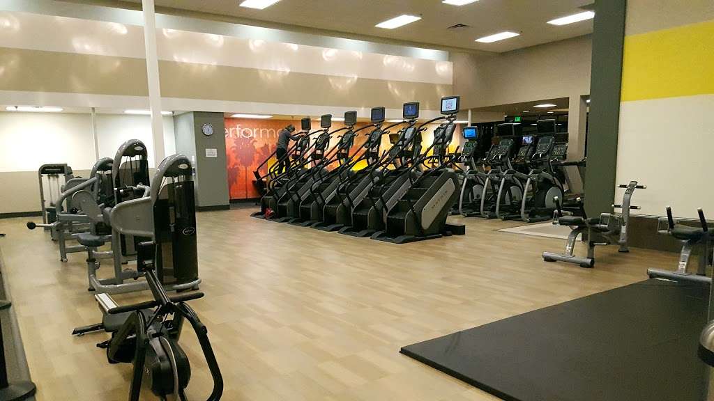 LA Fitness | 1910 Sweetwater Rd, National City, CA 91950, USA | Phone: (619) 474-6392