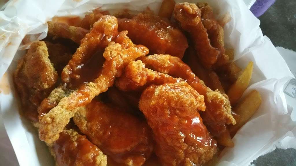 Harolds Chicken #16 | 14515 Western Ave, Dixmoor, IL 60426 | Phone: (708) 385-9211