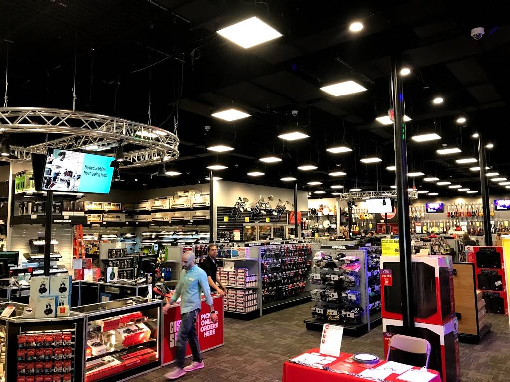 Guitar Center | 7971 Southtown Center, Bloomington, MN 55431, USA | Phone: (952) 346-1975