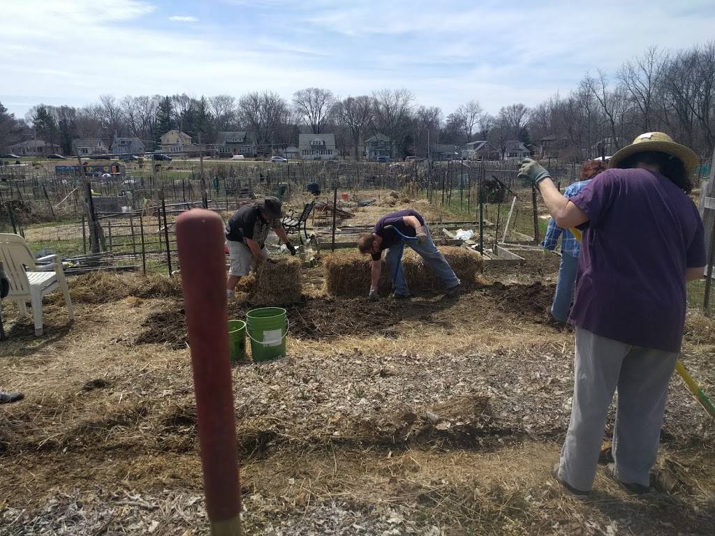 Troy Community Gardens | 502 Troy Dr, Madison, WI 53704 | Phone: (608) 240-0409