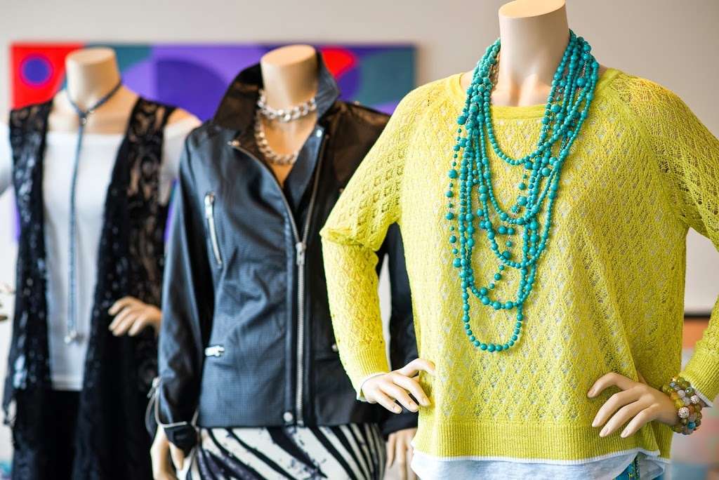 Boutique W - Newtown Square | 5001 West Chester Pike, Newtown Square, PA 19073, USA | Phone: (610) 356-1566