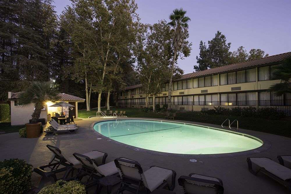 Best Western Valencia Inn | 27413 Wayne Mills Pl, Valencia, CA 91355, USA | Phone: (661) 255-0555