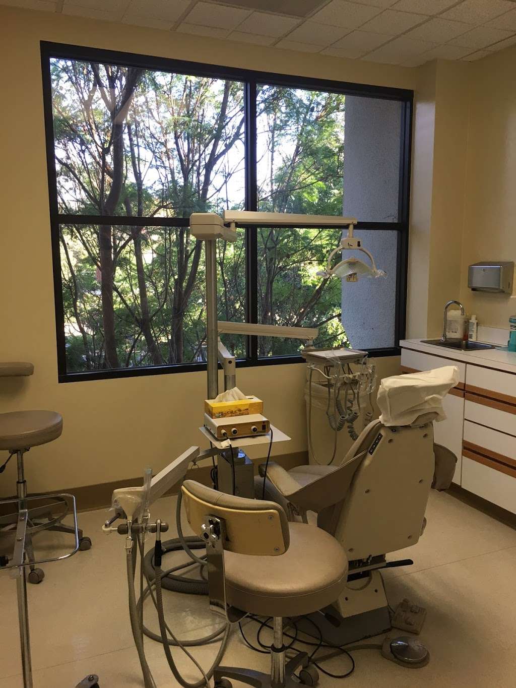 Best Periodontist in Ventura - Dr. Shapiro | 5500 Telegraph Rd # 201, Ventura, CA 93003, USA | Phone: (805) 644-5619