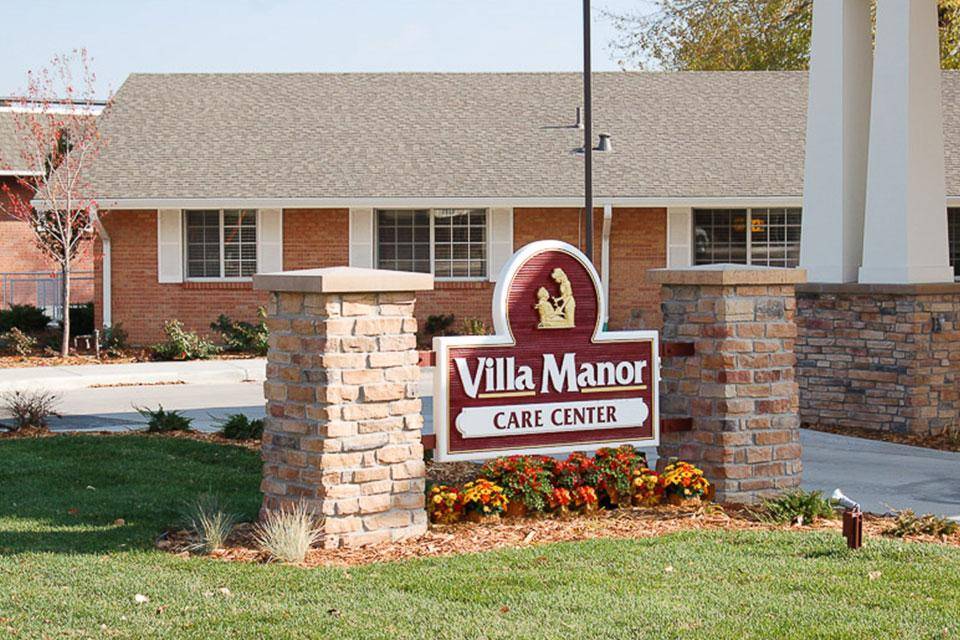 Villa Manor Care Center | 7950 W Mississippi Ave, Lakewood, CO 80226, USA | Phone: (303) 986-4511