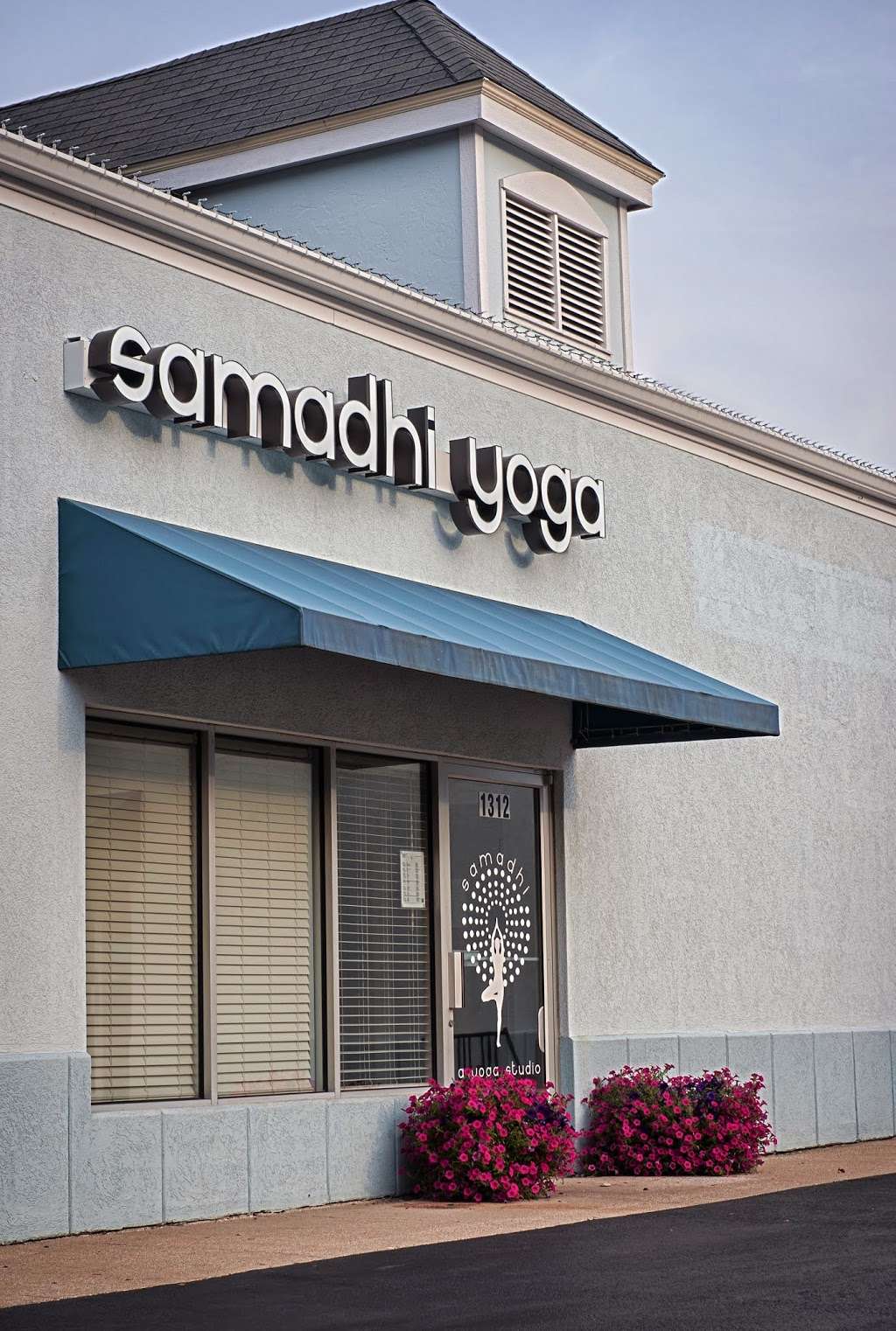 samadhi, a yoga studio | 1312 N Waukegan Rd, Glenview, IL 60025 | Phone: (847) 730-3677