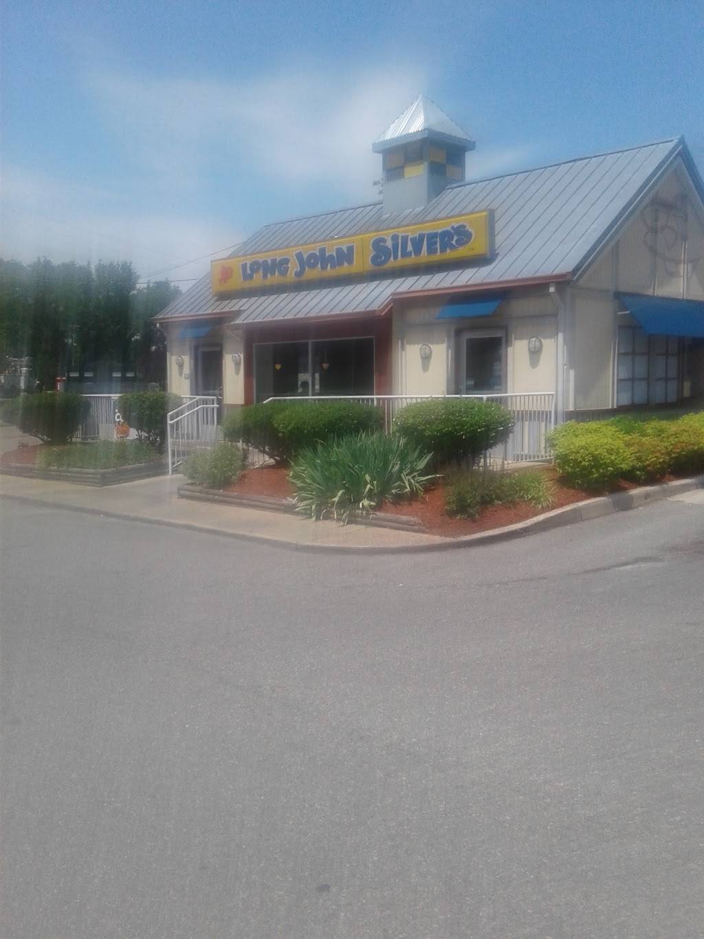 Long John Silvers | 2206 E Laburnum Ave, Richmond, VA 23222, USA | Phone: (804) 321-9292