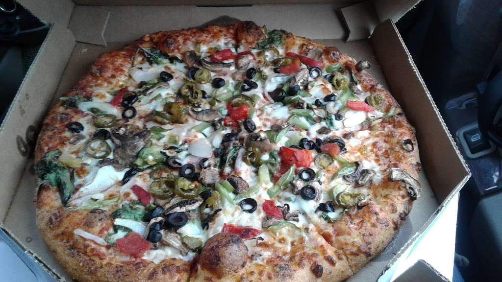 Dominos Pizza | 4233 Aldine Mail Rte Rd, Houston, TX 77039, USA | Phone: (281) 227-8333