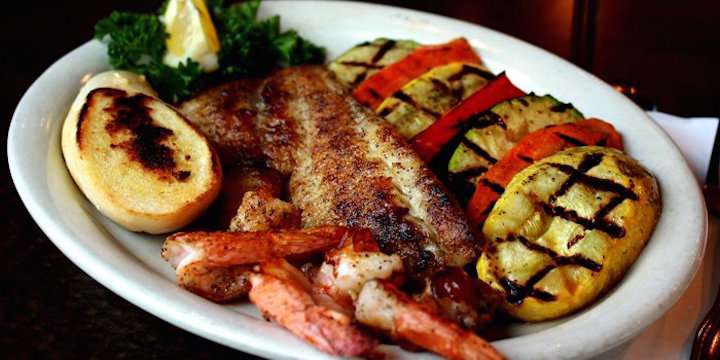 Pier 36 Seafood & Oyster Bar | 1410 E Hwy 90 Alt #200, Richmond, TX 77406, USA | Phone: (281) 238-4800