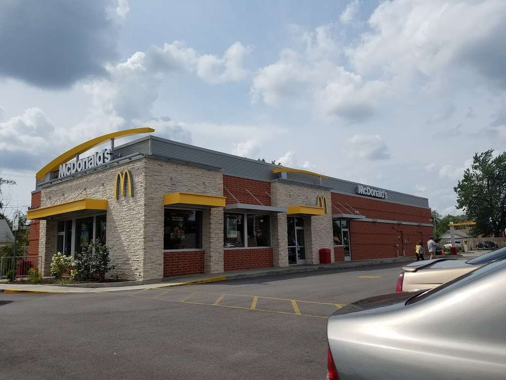 McDonalds | 11850 S Pulaski Rd, Alsip, IL 60803, USA | Phone: (708) 389-4949