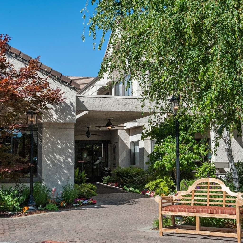 Moraga Royale | 1600 Canyon Rd, Moraga, CA 94556, USA | Phone: (925) 376-8900