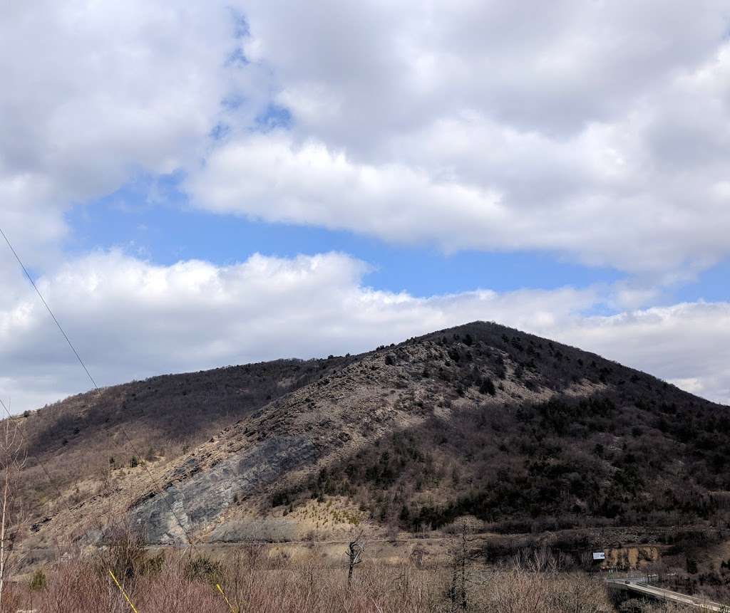 Woodpecker Trailhead | Appalachian Trail, Slatington, PA 18080, USA