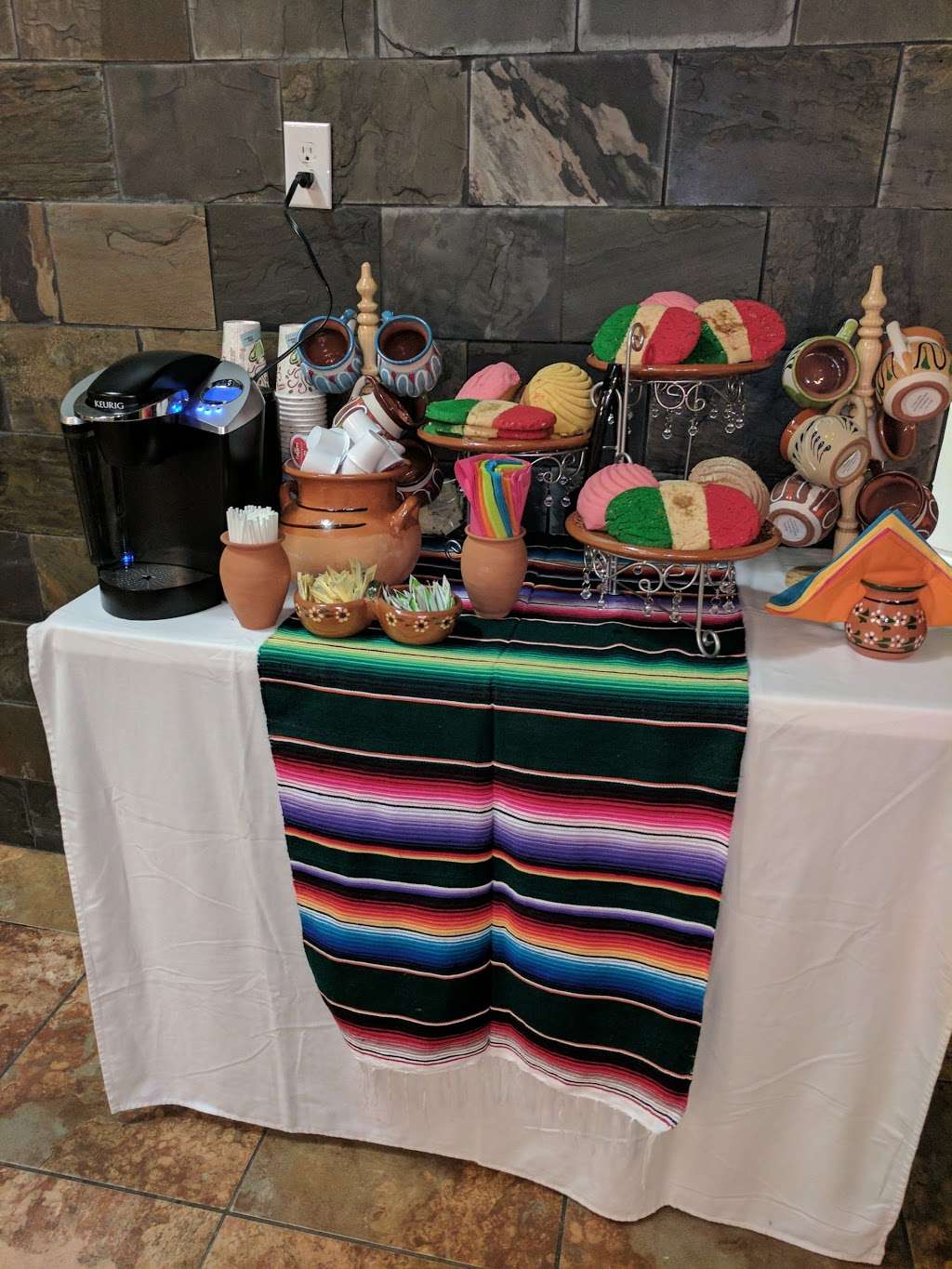 La Cabaña Reception Hall | 2819 Preston Rd, Pasadena, TX 77502 | Phone: (713) 384-5015