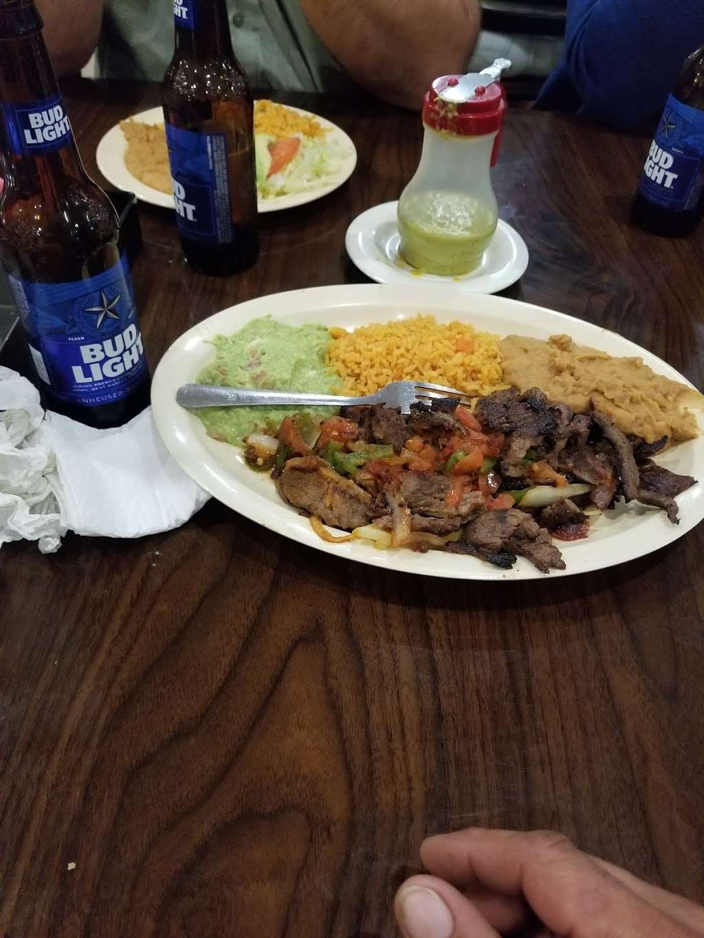 Taqueria de Jalisco Bar and Grill | 707 S Allen-Genoa Rd, South Houston, TX 77587, USA | Phone: (713) 941-8226