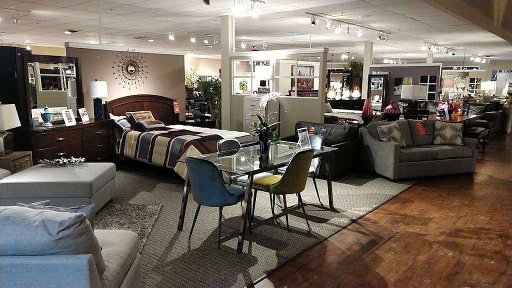 Jennifer Furniture | 1995 Broadhollow Rd, Farmingdale, NY 11735, USA | Phone: (631) 270-9470