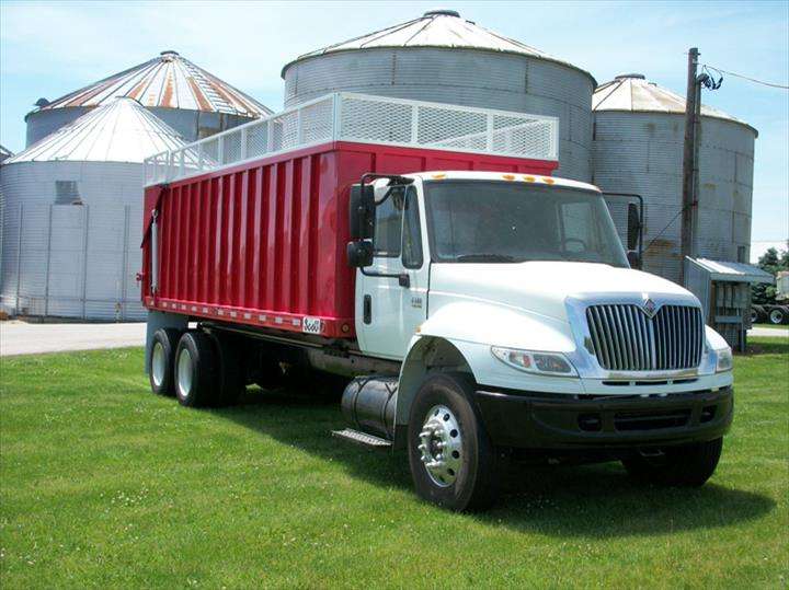 Newark Truck & Tractor | 4295 US-6, Morris, IL 60450 | Phone: (815) 942-5101