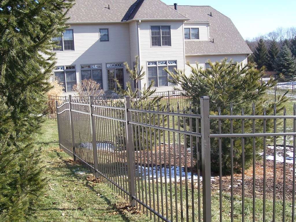 Snyders Custom Fencing | 5830 Lincoln Ave, York, PA 17406, USA | Phone: (717) 757-3573