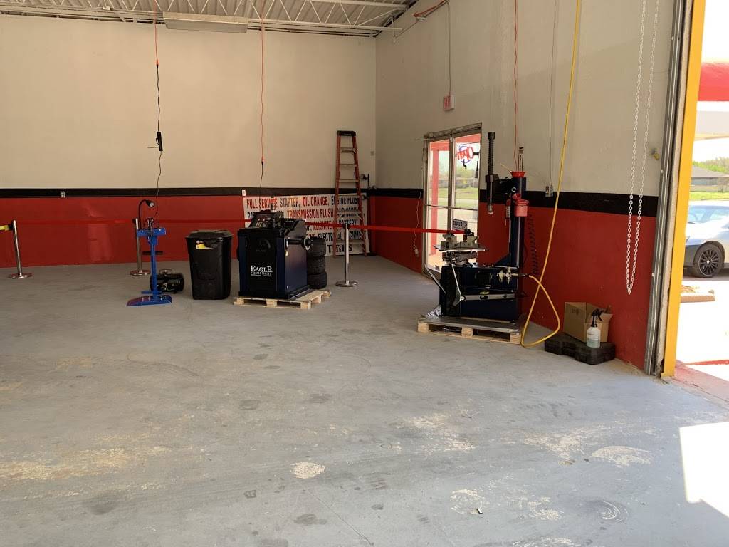 trophy automotive and lube express | 1721 Everman Pkwy, Everman, TX 76140, USA | Phone: (682) 707-5112