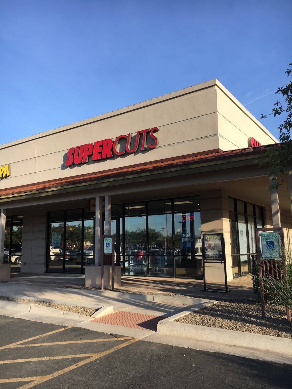 Supercuts at Gilbert Gateway Towne Center | 4980 S Power Rd SUITE 105, Mesa, AZ 85212, USA | Phone: (480) 279-0133