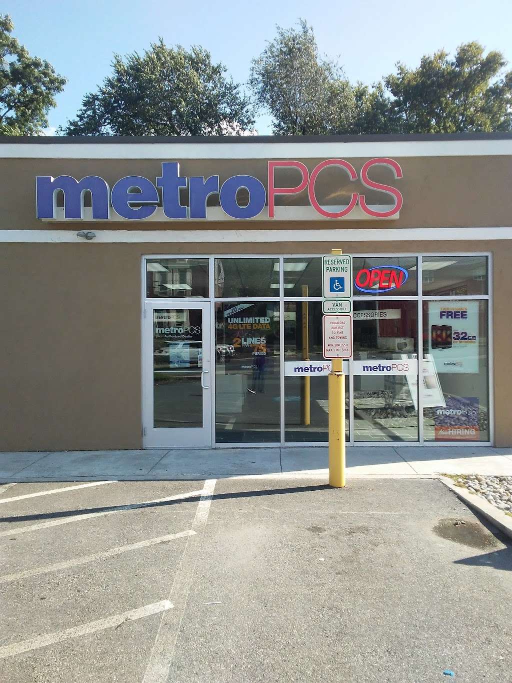 Metro by T-Mobile | 846 Lancaster Ave, Columbia, PA 17512, USA | Phone: (717) 992-4907