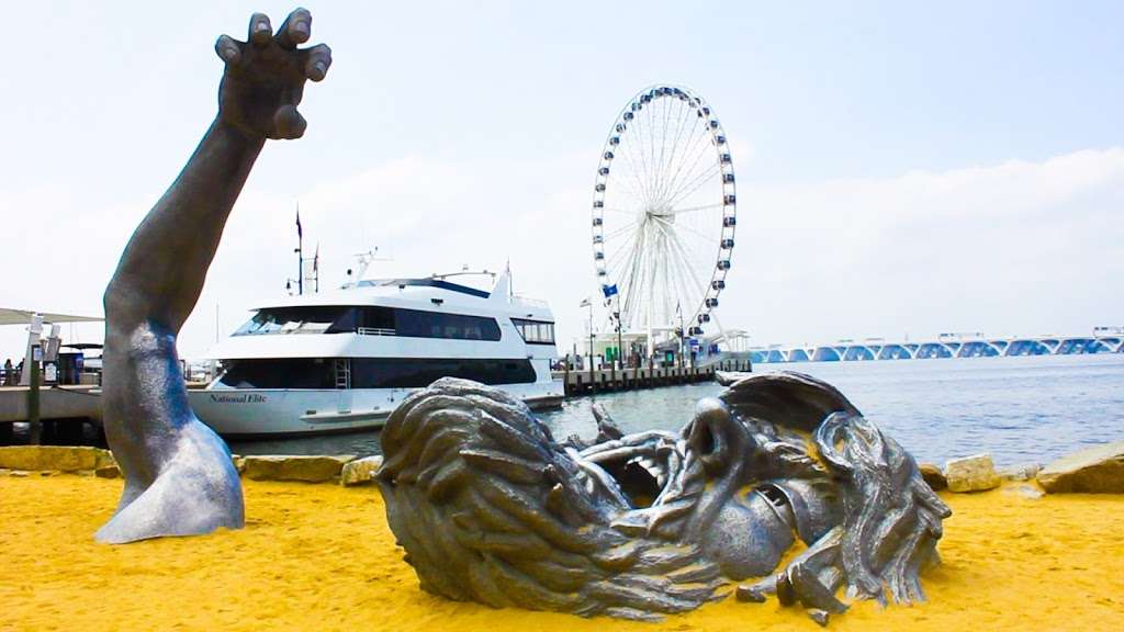 National Elite Yacht Charter | 165 Waterfront St, National Harbor, MD 20745 | Phone: (202) 554-8000