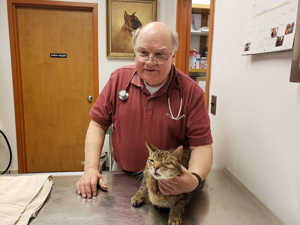 Eastside Veterinary Hospital | 23625 Van Dyke Ave, Warren, MI 48089, USA | Phone: (586) 755-2850