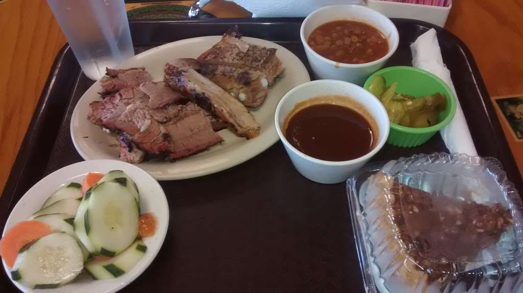 Gils Bar-B-Q | 13318 Westheimer Rd, Houston, TX 77077, USA | Phone: (281) 589-7100