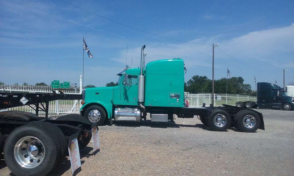 Porter Truck Sales Hutchins | 1200 TX-310, Hutchins, TX 75141, USA | Phone: (972) 225-2480