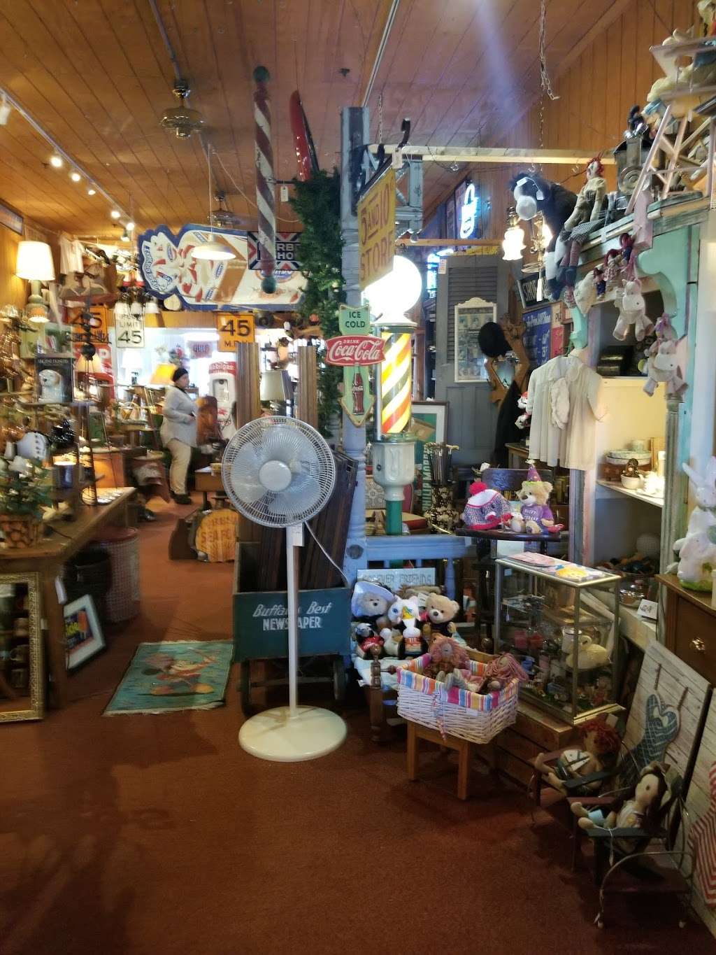 Biggar Antiques | 140 Haines Blvd E, Lake Alfred, FL 33850, USA | Phone: (770) 451-2541