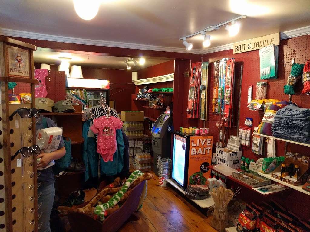 Shawnee General Store | 542 River Rd, Shawnee on Delaware, PA 18356 | Phone: (570) 421-0956