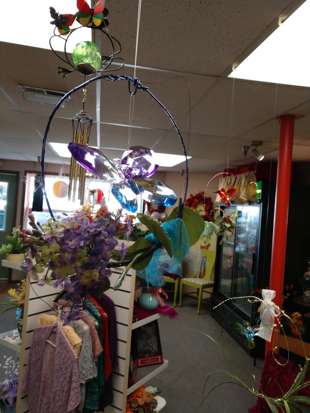 Anthony Wayne Floral & Gifts, LLC Pistols and Posies | 6778 Providence St, Whitehouse, OH 43571, USA | Phone: (567) 246-2289