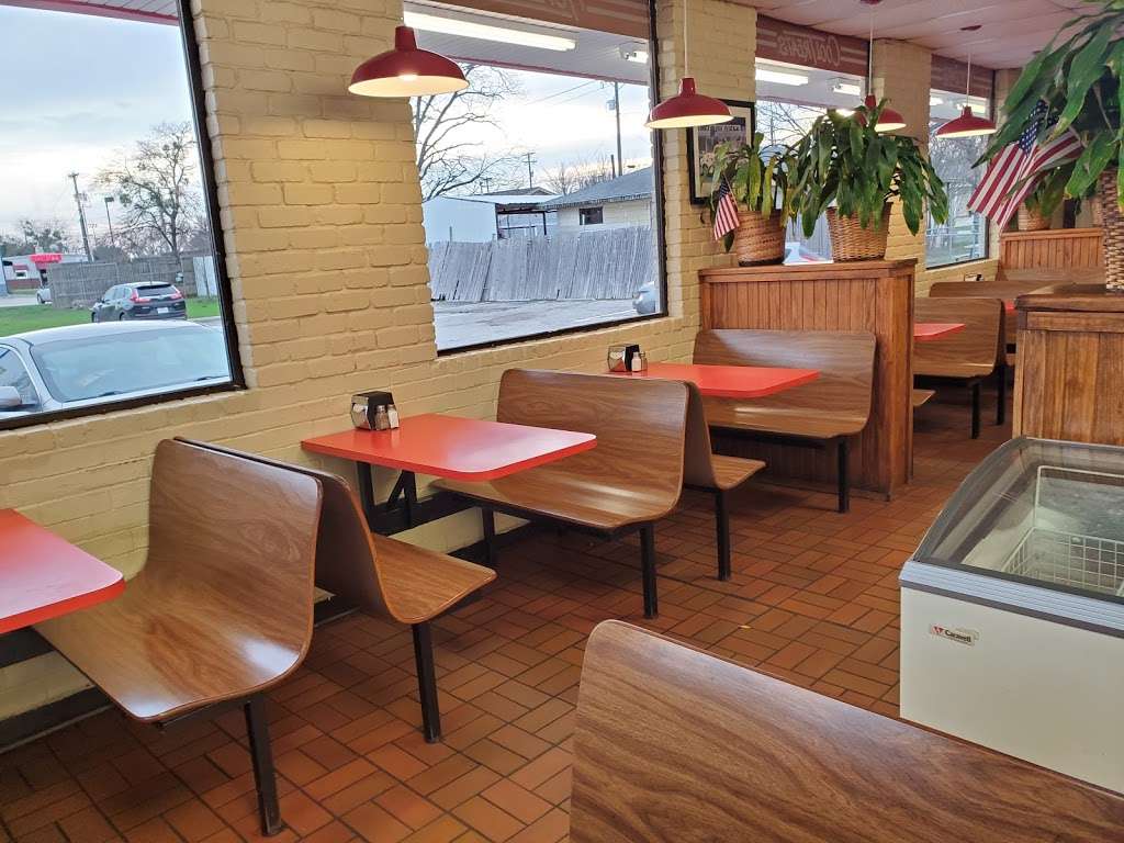 Dairy Queen | 308 S. Interstate Highway 45, Ferris, TX 75125, USA | Phone: (972) 544-2226